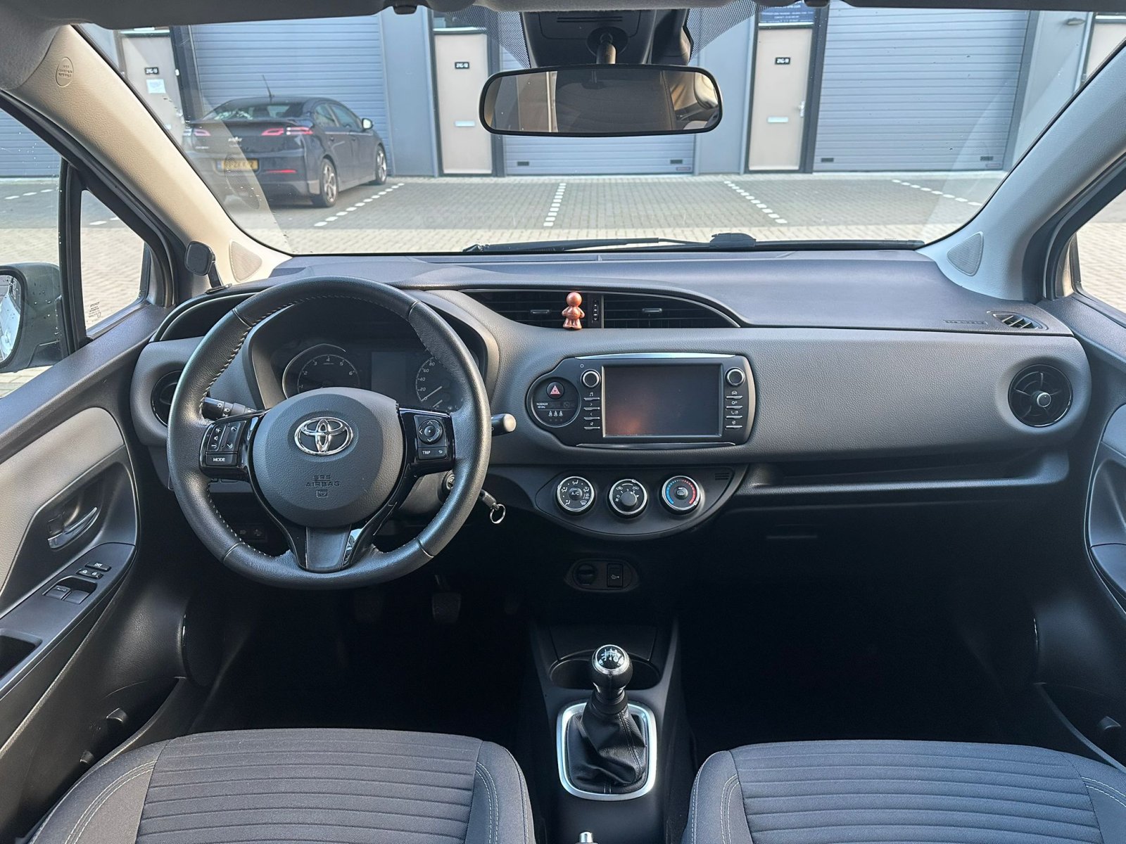 Toyota Yaris 1.0 VVT-i Comfort Elek ramen Airco Navi Camera