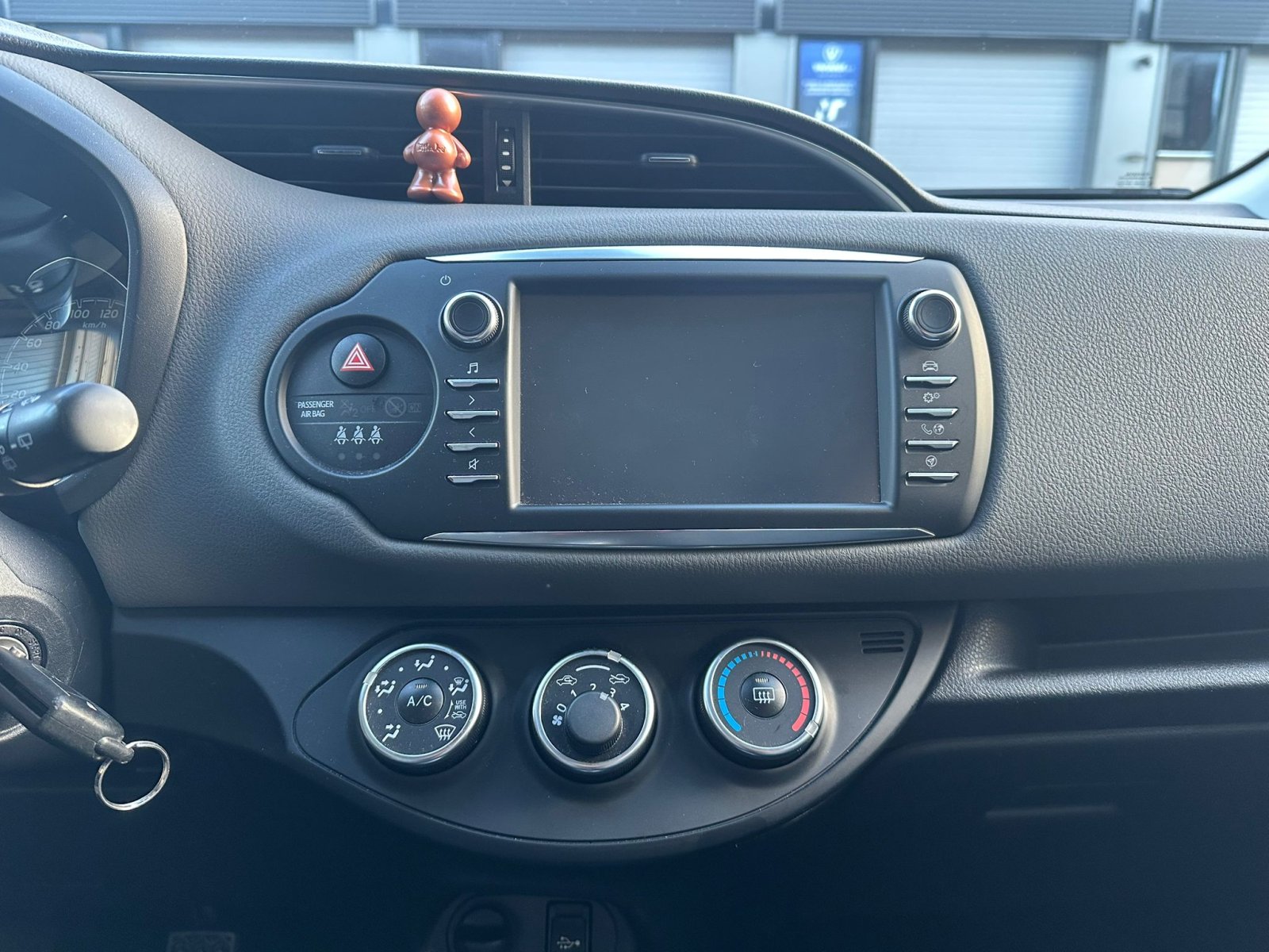 Toyota Yaris 1.0 VVT-i Comfort Elek ramen Airco Navi Camera