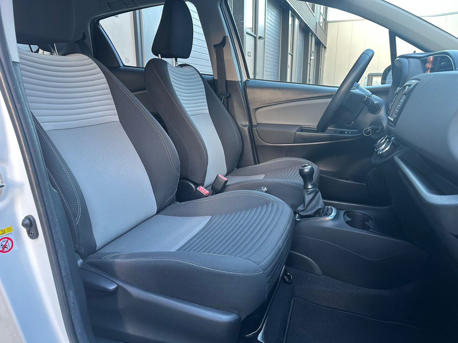 Toyota Yaris 1.0 VVT-i Comfort Elek ramen Airco Navi Camera