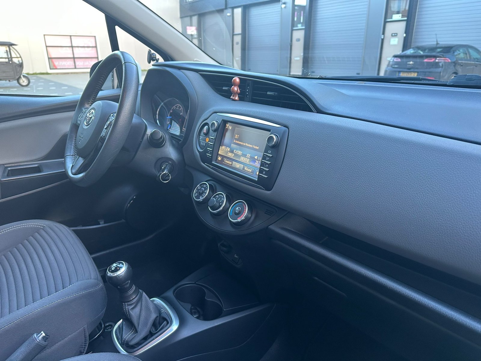 Toyota Yaris 1.0 VVT-i Comfort Elek ramen Airco Navi Camera