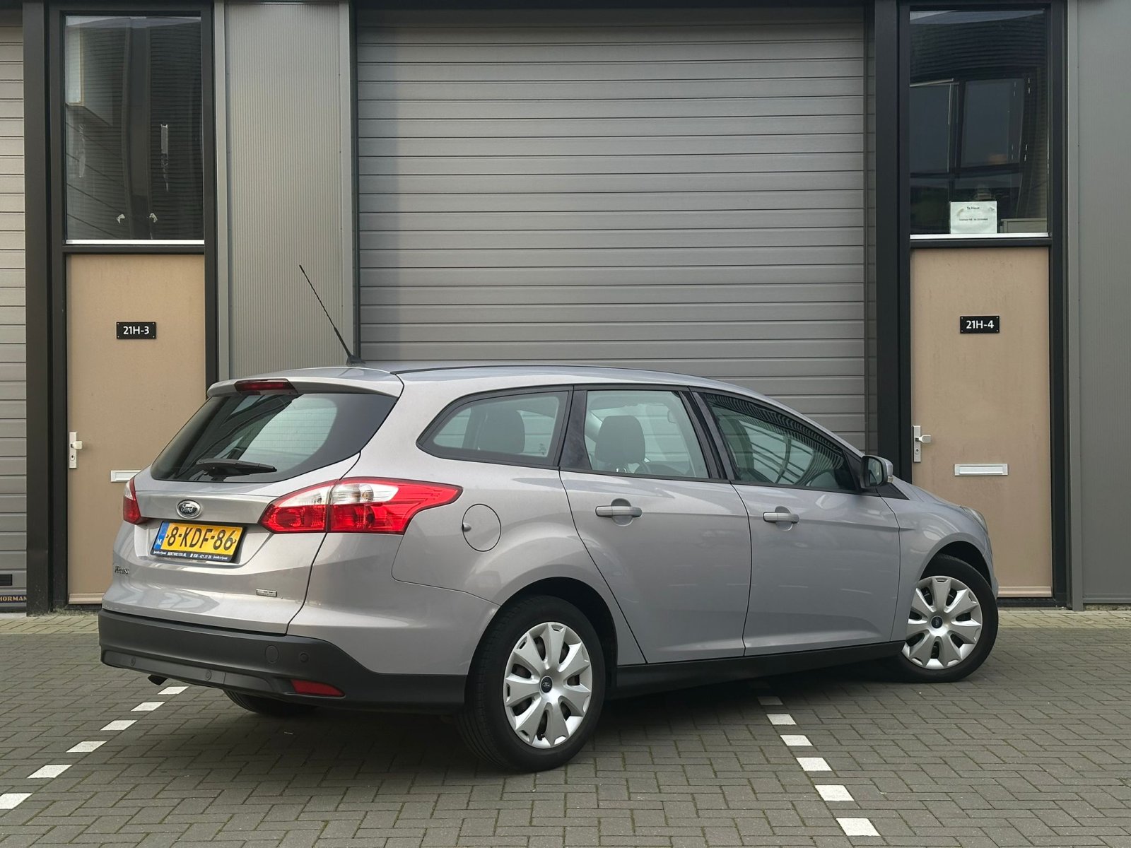 Ford Focus Wagon / Airco / Cruise / Sensoren / Navi