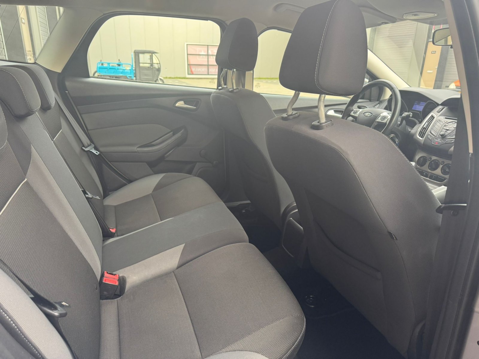 Ford Focus Wagon / Airco / Cruise / Sensoren / Navi