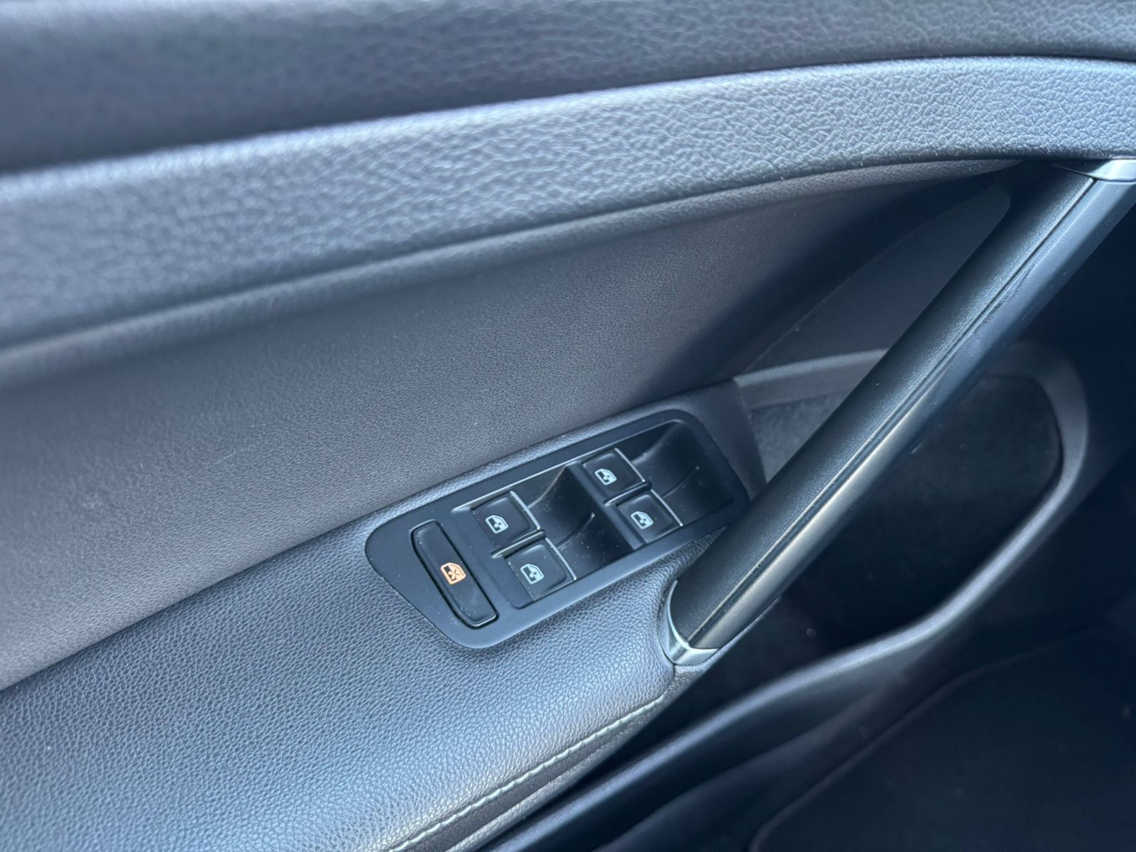 Volkswagen Golf Variant 1.4 TSI Pano / TrekH / Stoel / LMV