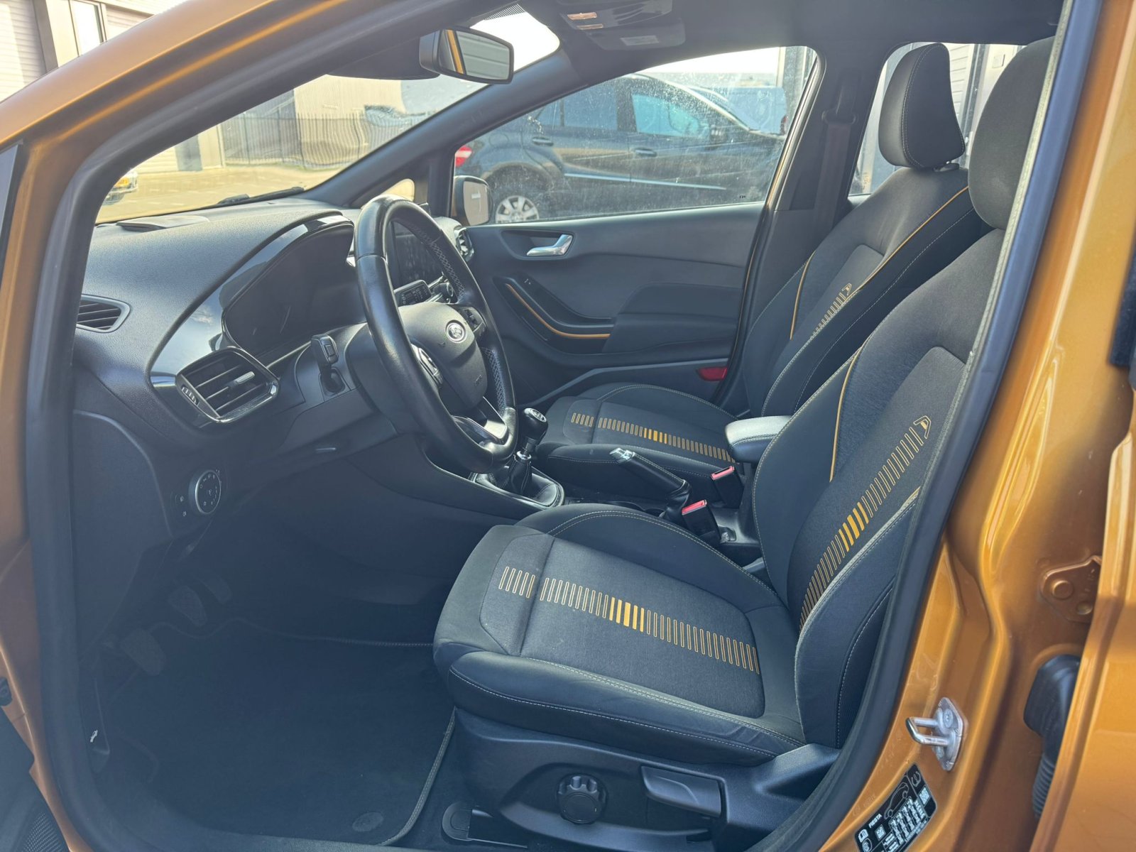 Ford Fiesta 1.0 actieve adaptief cruise Pano LED Airco LMV