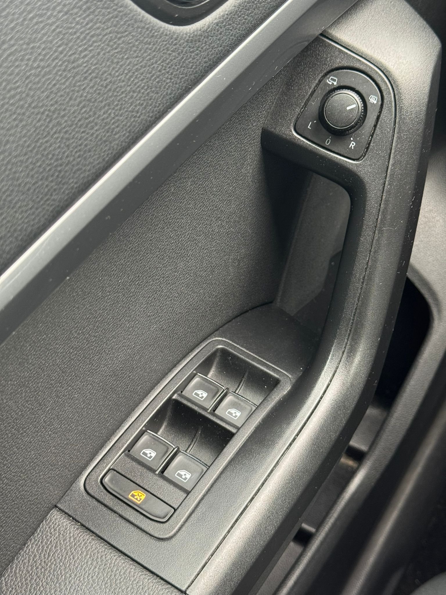 Seat Ateca 1.0 Eco TSI Style Business Intense / camera / Cruise / Airco / LMV