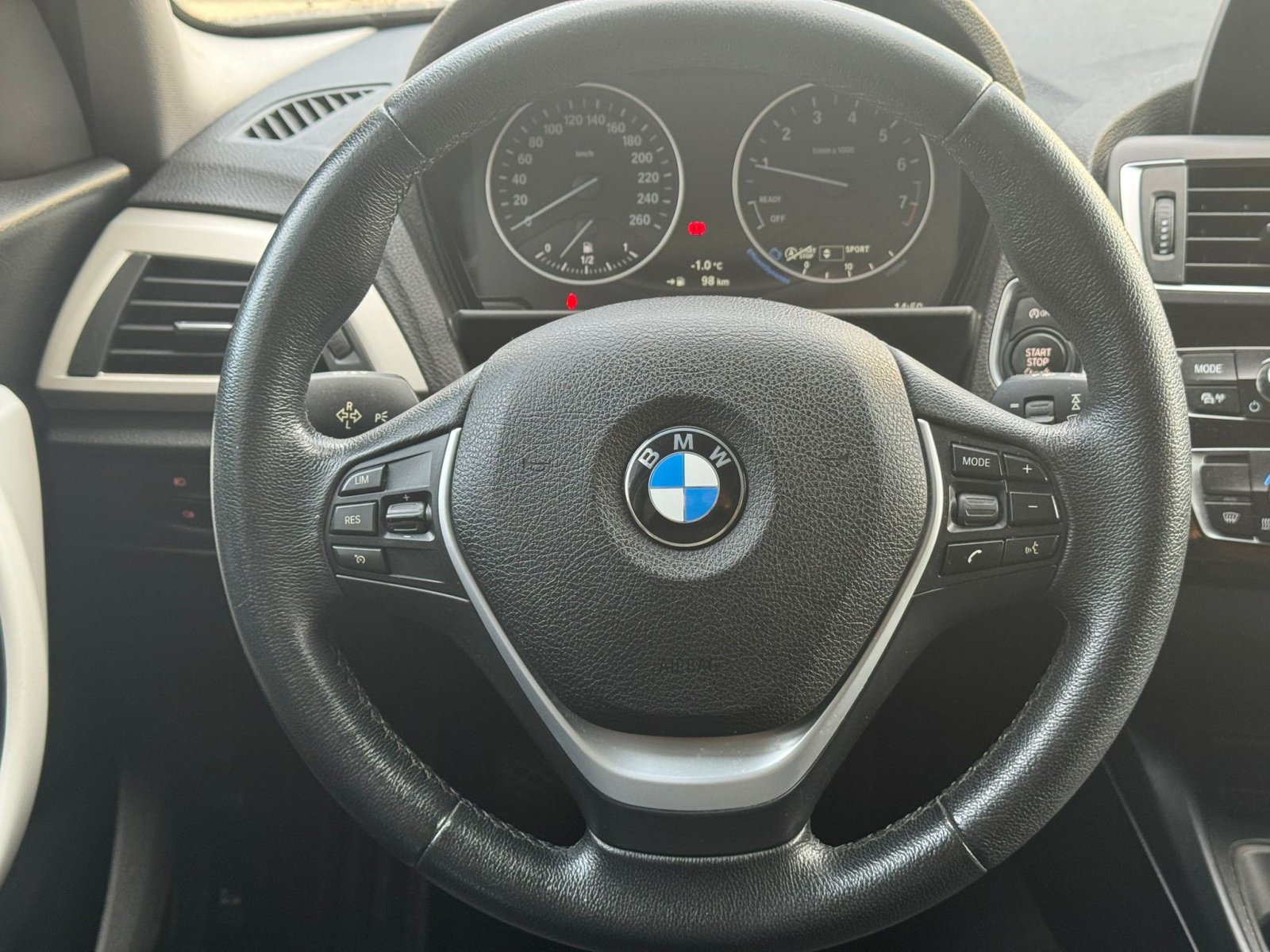 BMW 1-Serie, 116i Executive / Airco / Navi / org NL / Cruise / LED