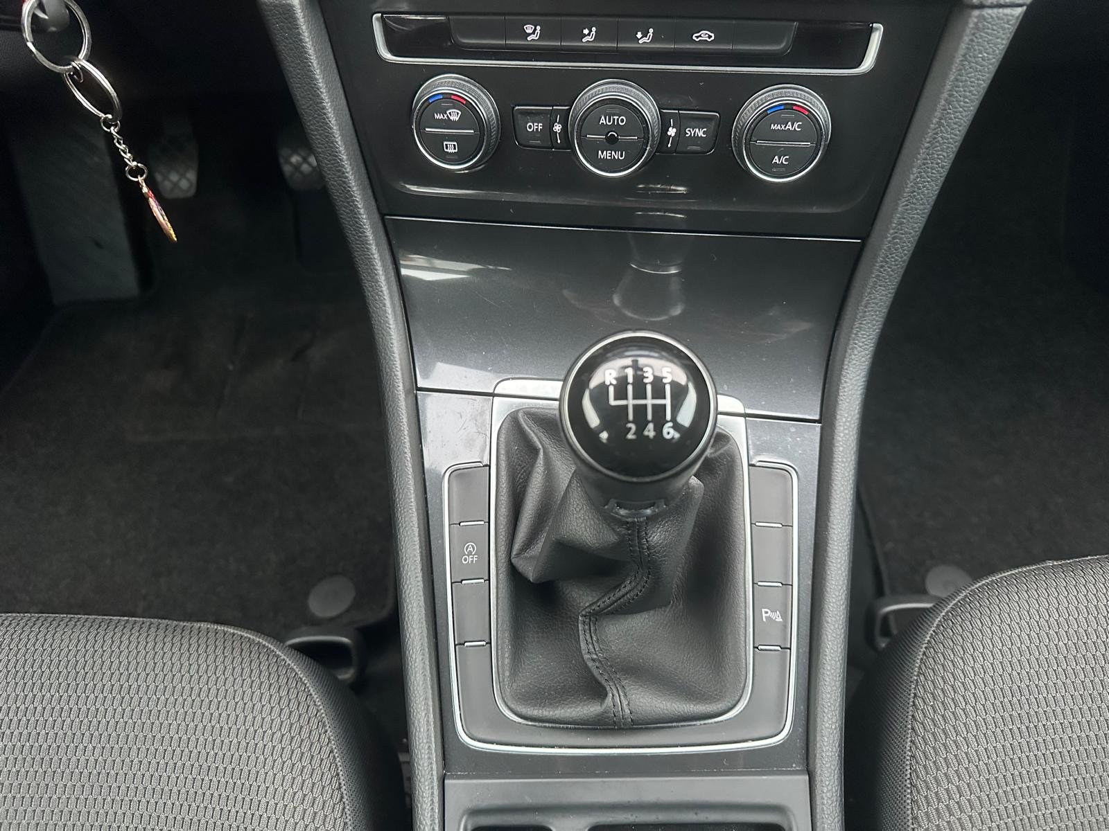 Volkswagen Golf, 1.0 TSI Comfortline / Airco / Adap / LMV