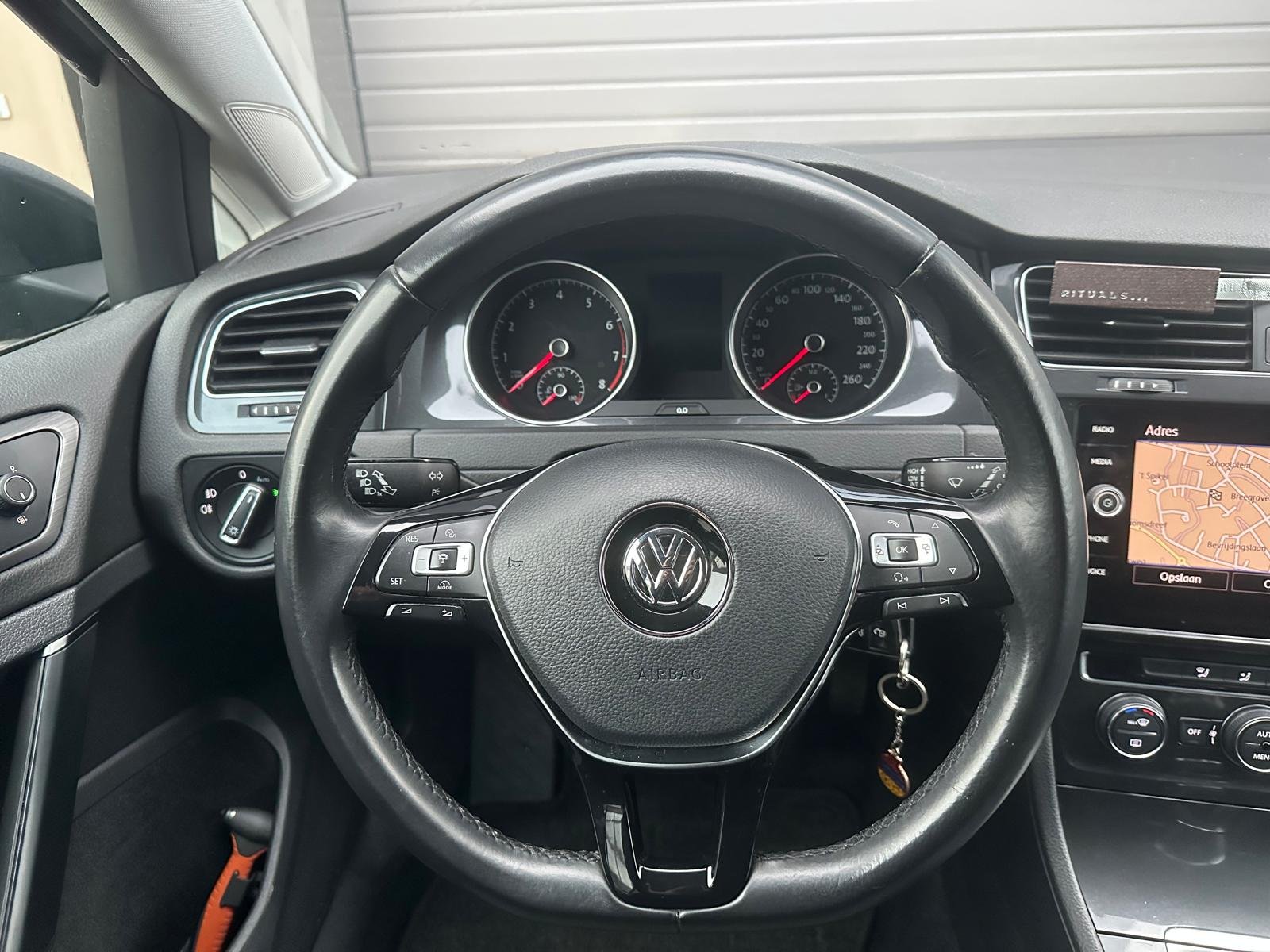 Volkswagen Golf, 1.0 TSI Comfortline / Airco / Adap / LMV