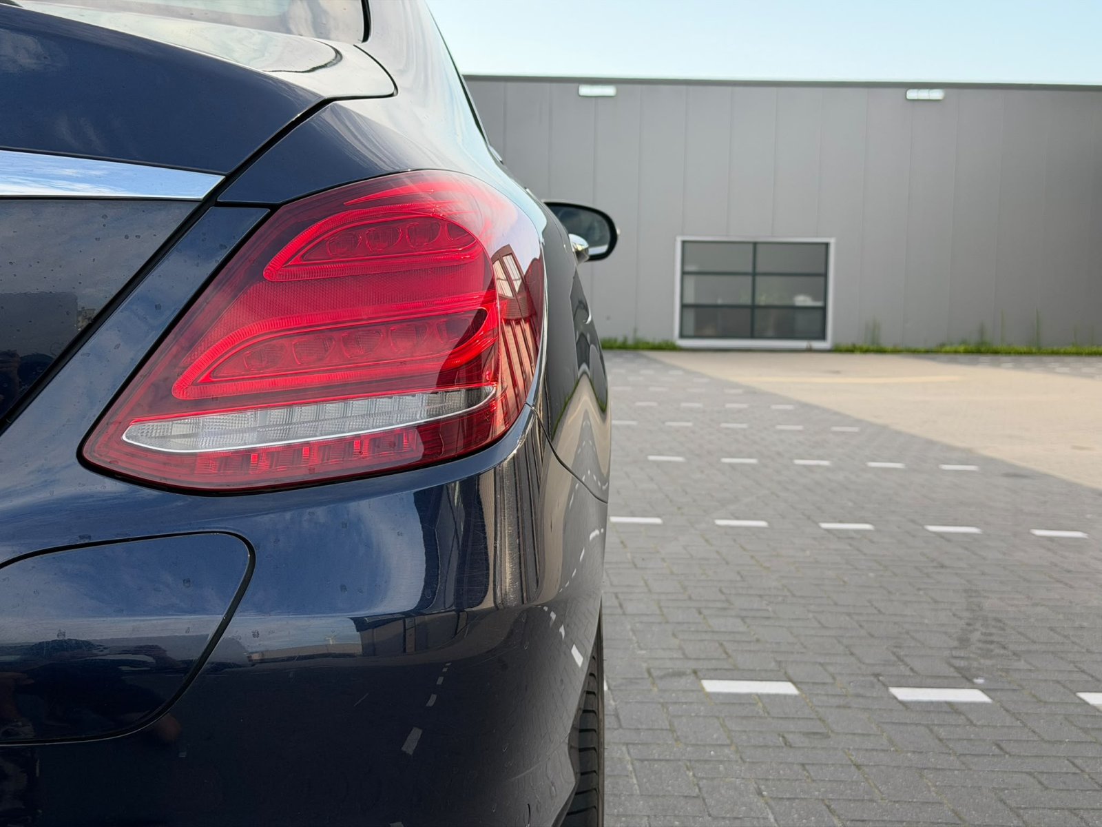 Mercedes C-Klasse 350e Lease Edition / Pano / Memory / Keyless / luchtvering /