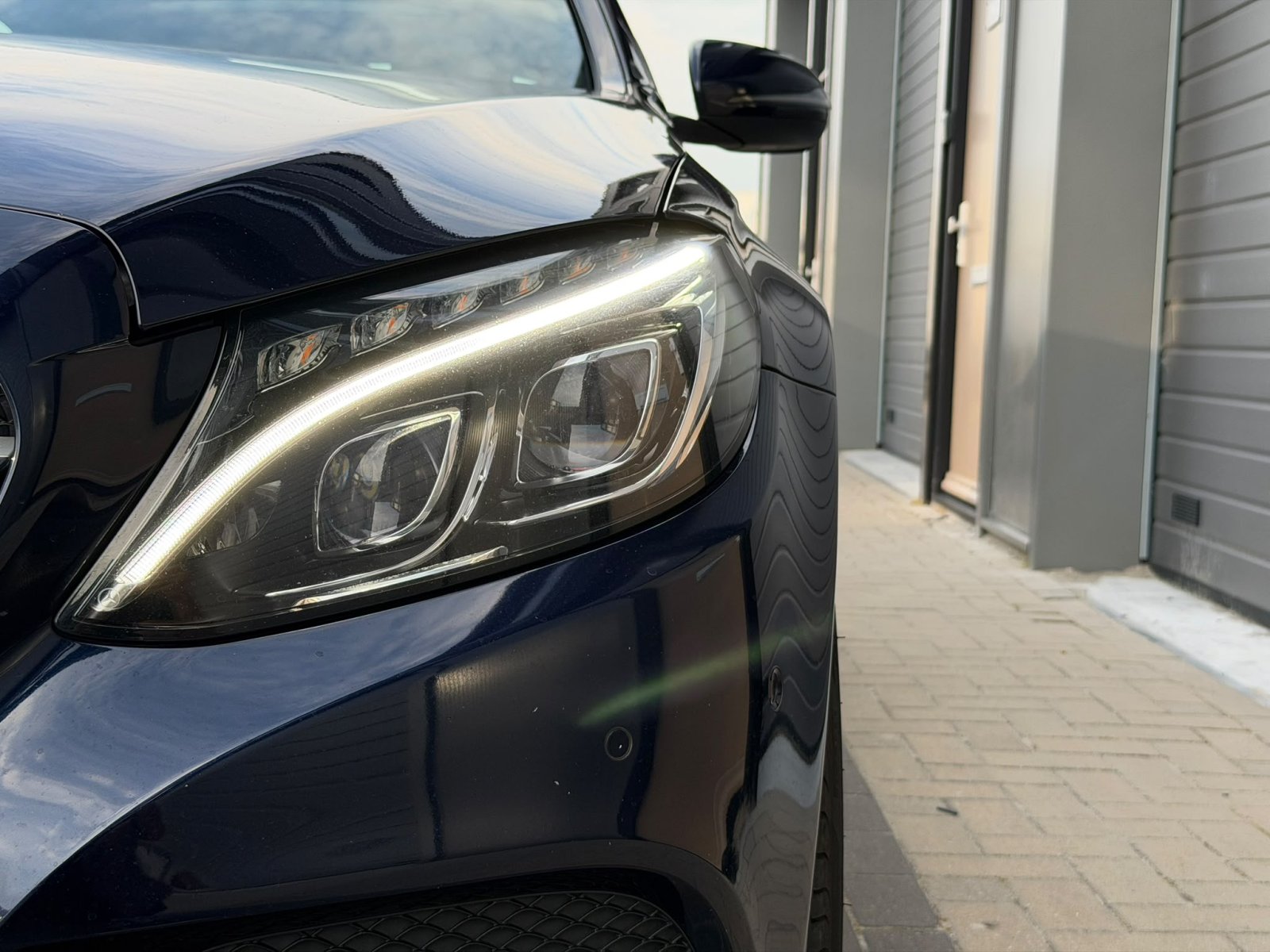 Mercedes C-Klasse 350e Lease Edition / Pano / Memory / Keyless / luchtvering /