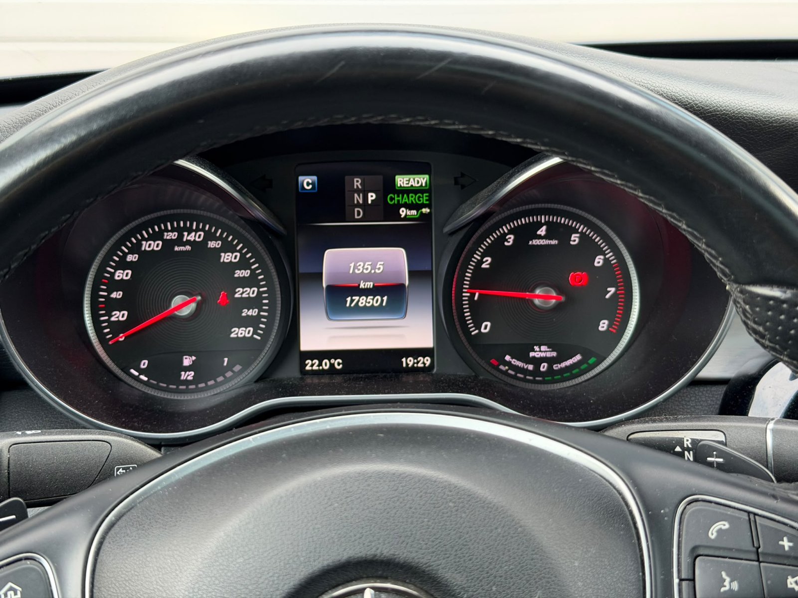 Mercedes C-Klasse 350e Lease Edition / Pano / Memory / Keyless / luchtvering /