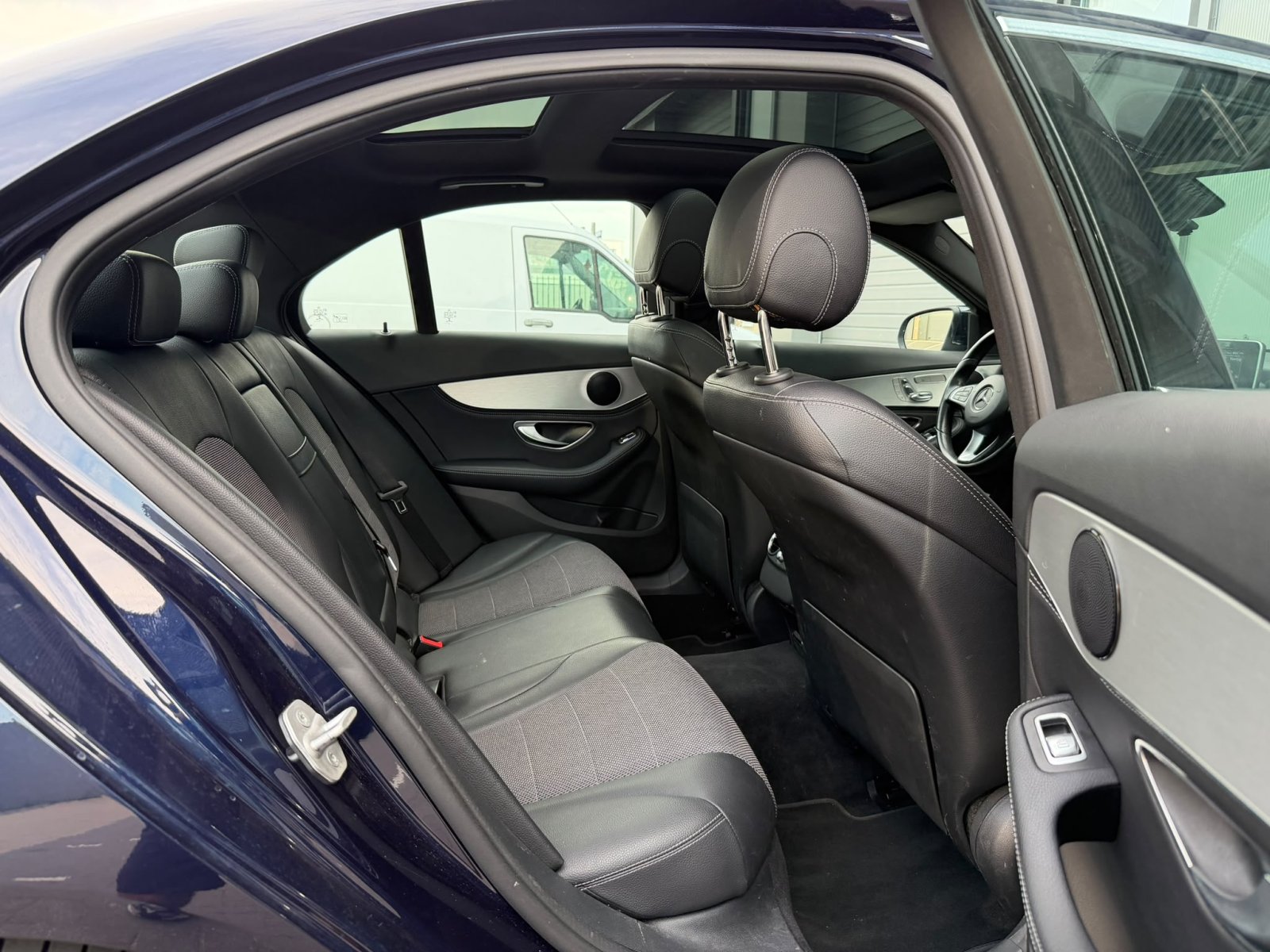Mercedes C-Klasse 350e Lease Edition / Pano / Memory / Keyless / luchtvering /