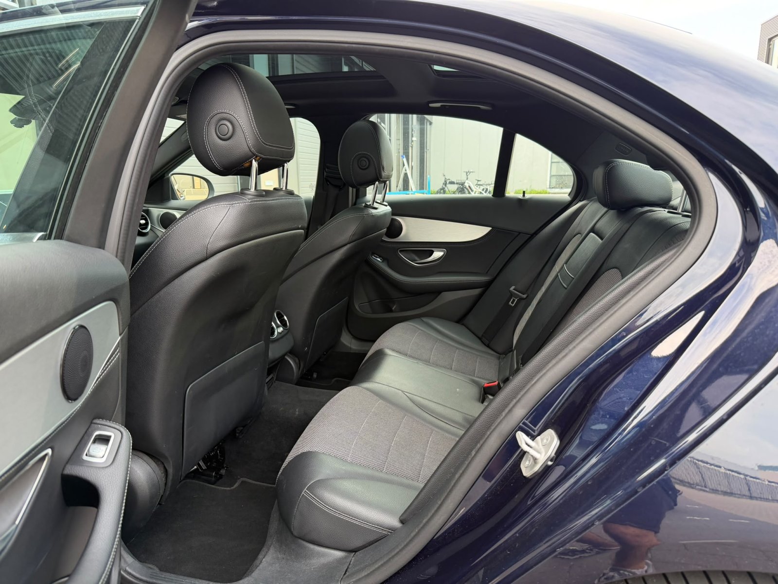 Mercedes C-Klasse 350e Lease Edition / Pano / Memory / Keyless / luchtvering /