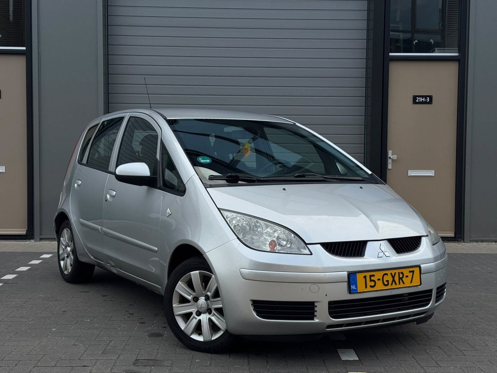 Mitsubishi Colt 1.3 Invite+ APK / Airco / Automaat / LMV / Airco