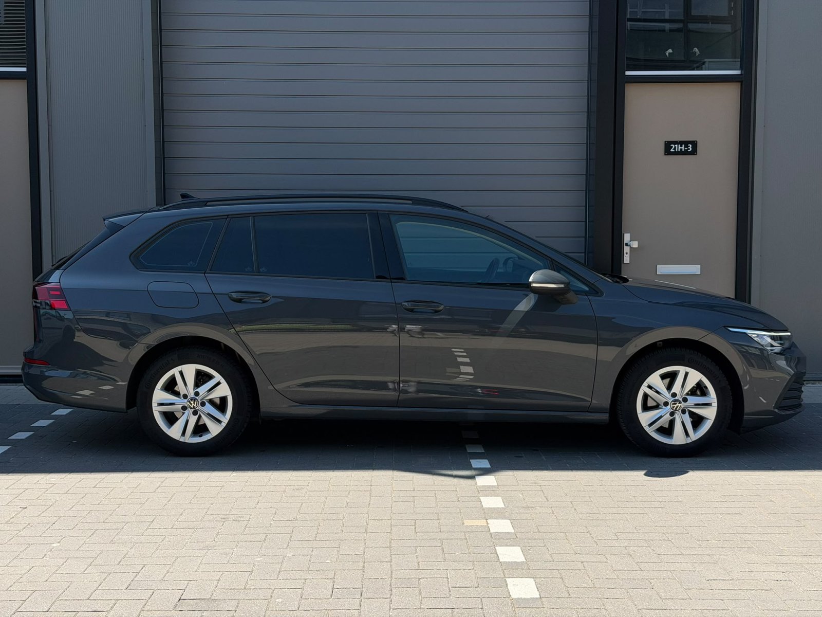 Volkswagen Golf Variant 1.5 eTSI R-line B+ / ACC / LMV / DSG