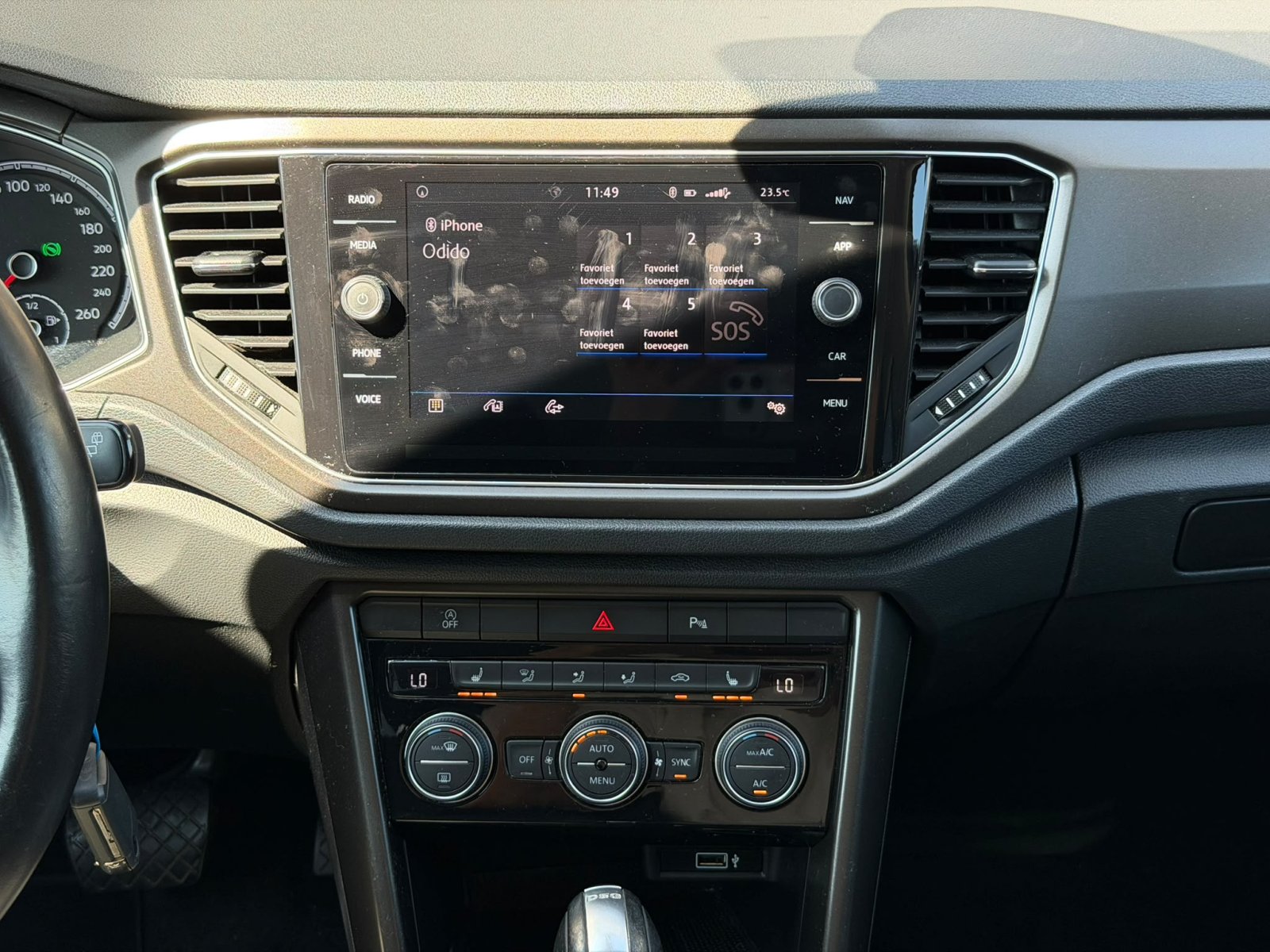 Volkswagen T-Roc 1.5 TSI / Led / winterpakket / ACC / Lane / Sport / LMV / DSG