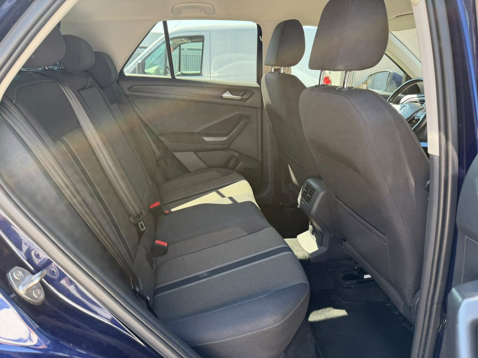 Volkswagen T-Roc 1.5 TSI / Led / winterpakket / ACC / Lane / Sport / LMV / DSG