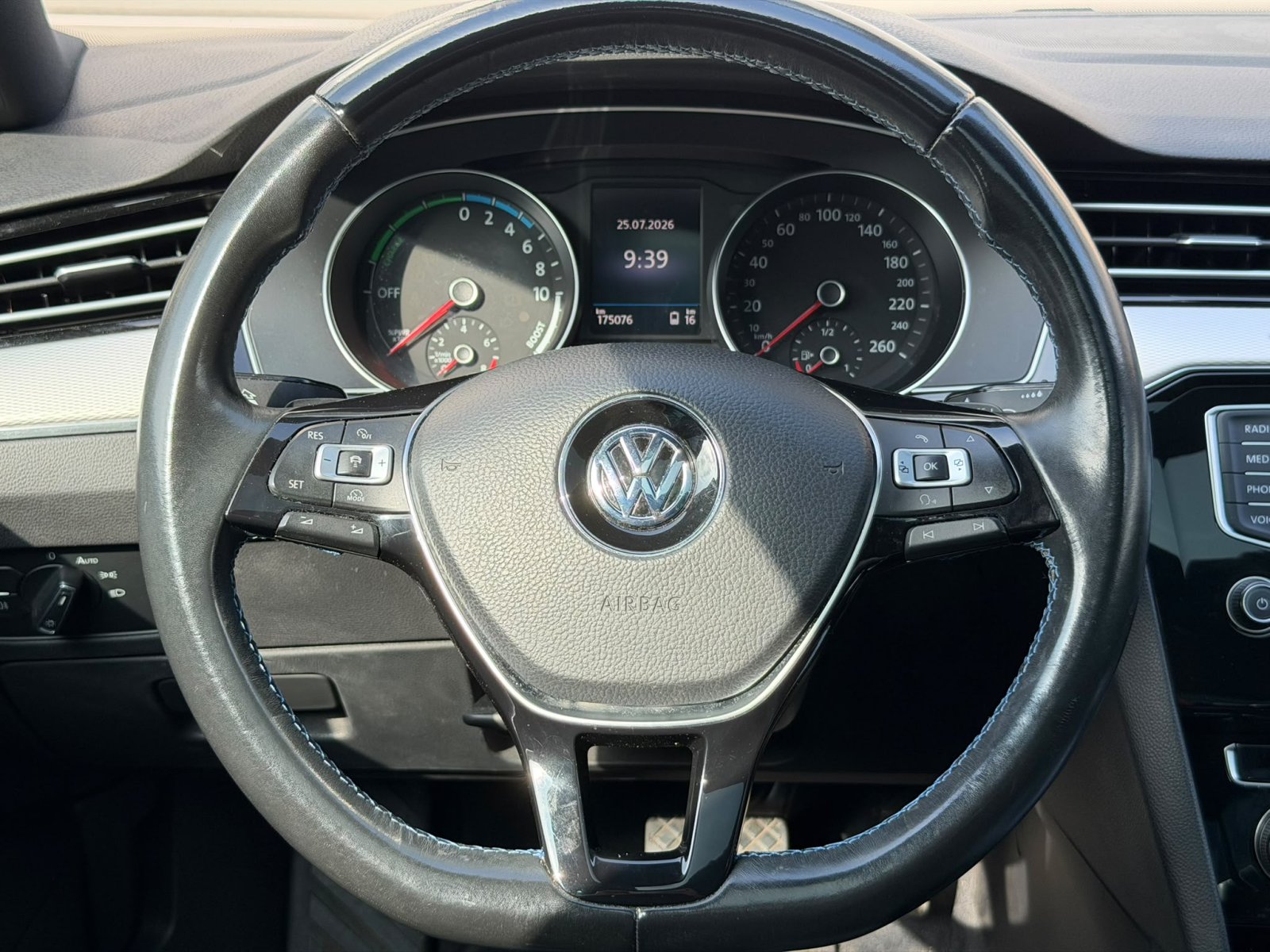Volkswagen Passat 1.4 TSI GTE / Pano / ACC / Lane / Plug-In / Automaat /