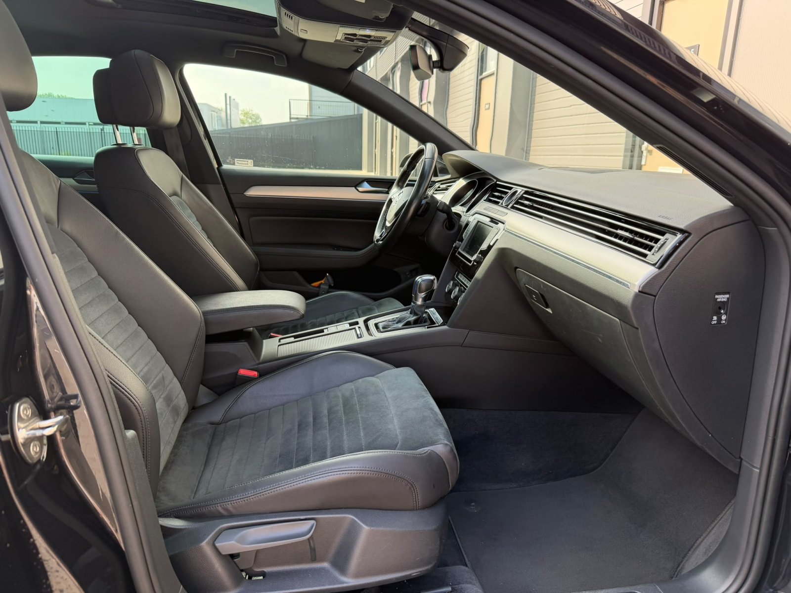 Volkswagen Passat 1.4 TSI GTE / Pano / ACC / Lane / Plug-In / Automaat /