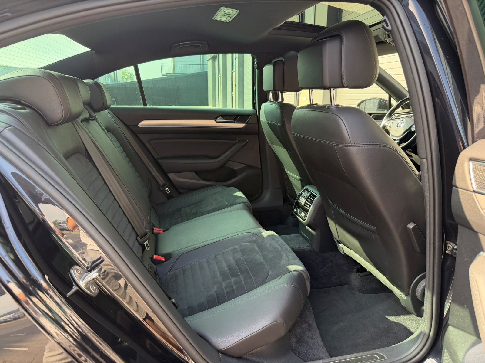 Volkswagen Passat 1.4 TSI GTE / Pano / ACC / Lane / Plug-In / Automaat /