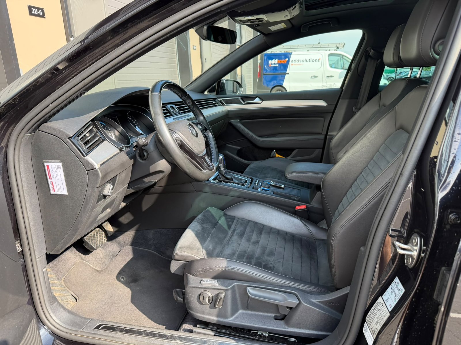 Volkswagen Passat 1.4 TSI GTE / Pano / ACC / Lane / Plug-In / Automaat /