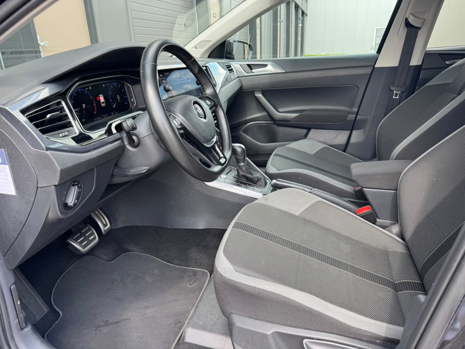 Volkswagen Polo, 1.0 TSI Highline / Keyless / DSG / LMV / ACC / Virtual