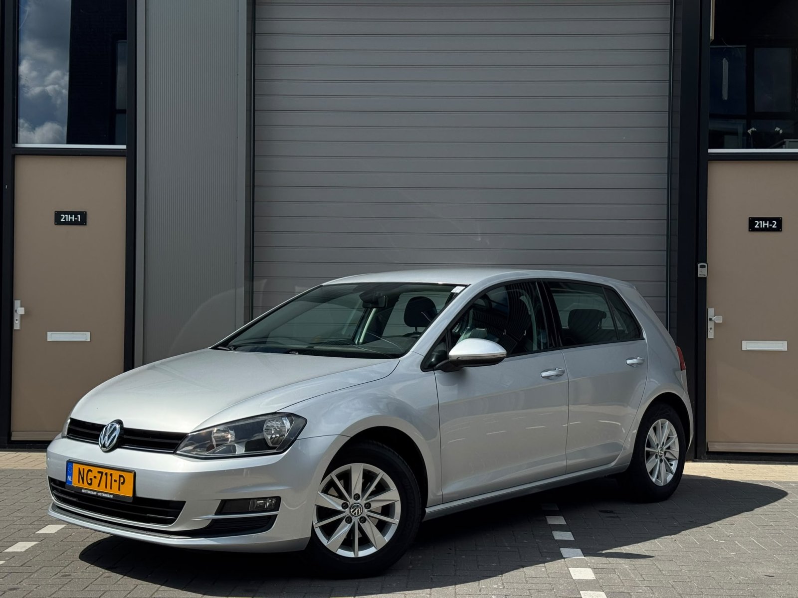 Volkswagen Golf, 1.2 TSI Connected / Airco / cruise / Clima / LMV / Dealeronderhouden