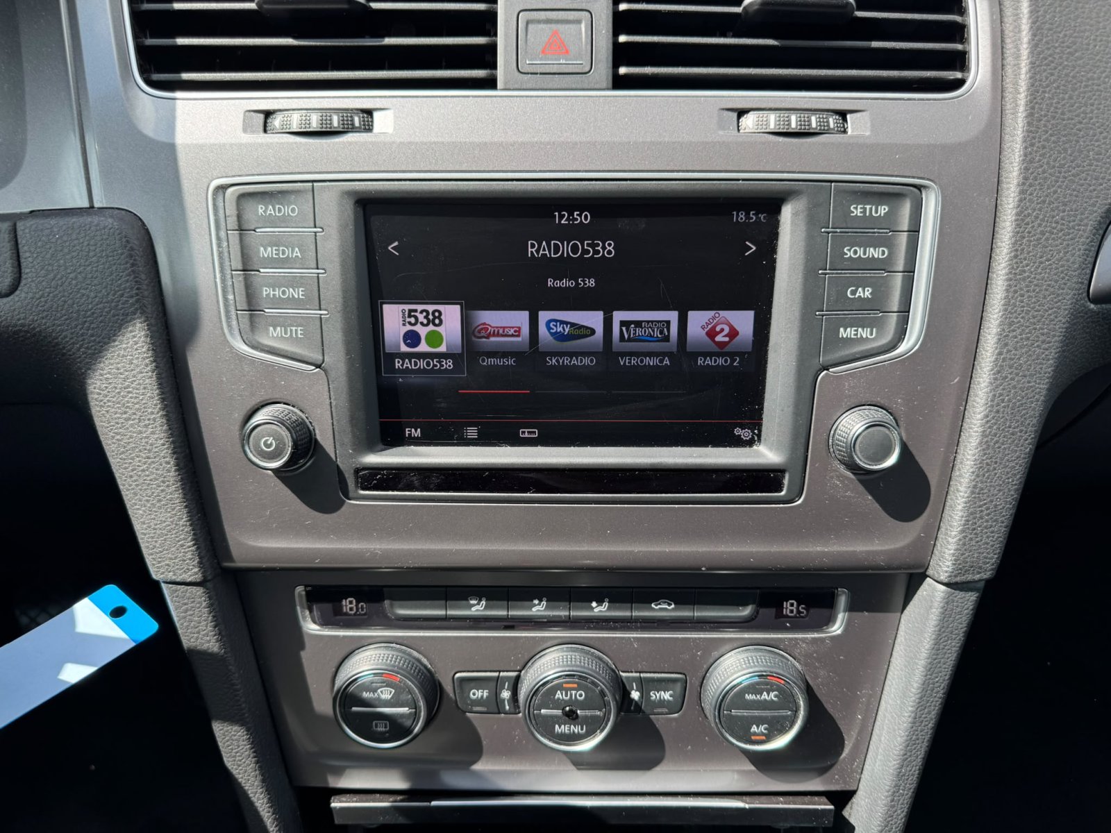 Volkswagen Golf, 1.2 TSI Connected / Airco / cruise / Clima / LMV / Dealeronderhouden