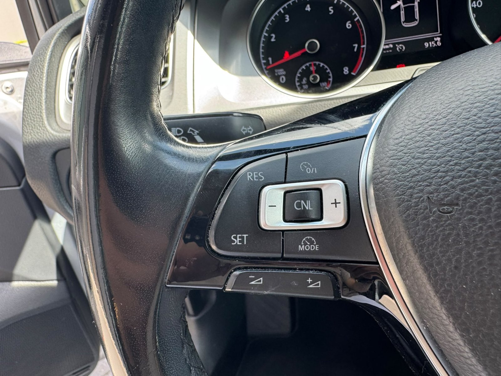 Volkswagen Golf, 1.2 TSI Connected / Airco / cruise / Clima / LMV / Dealeronderhouden