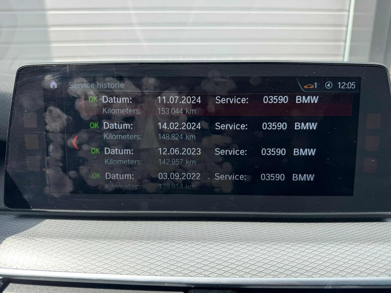 BMW 5-serie, 520d High Executive / Pano / 19 inch / head-up / camera / automaat / Dealeronderhouden
