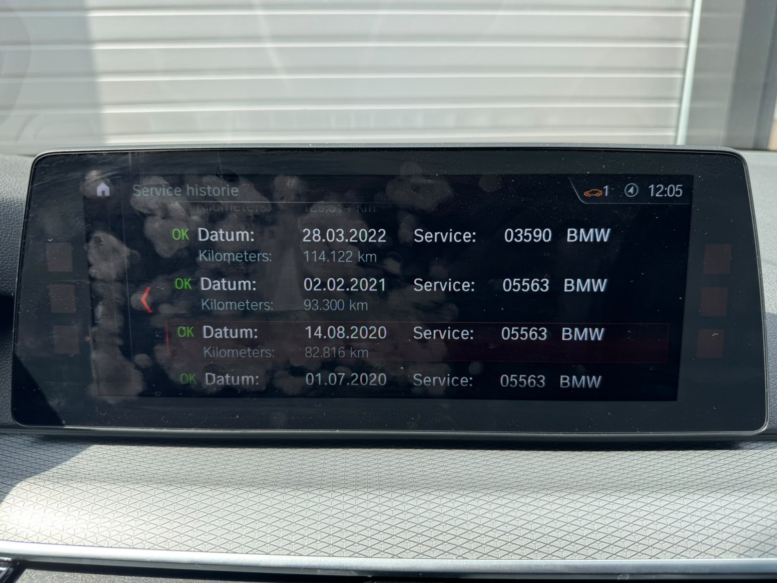 BMW 5-serie, 520d High Executive / Pano / 19 inch / head-up / camera / automaat / Dealeronderhouden