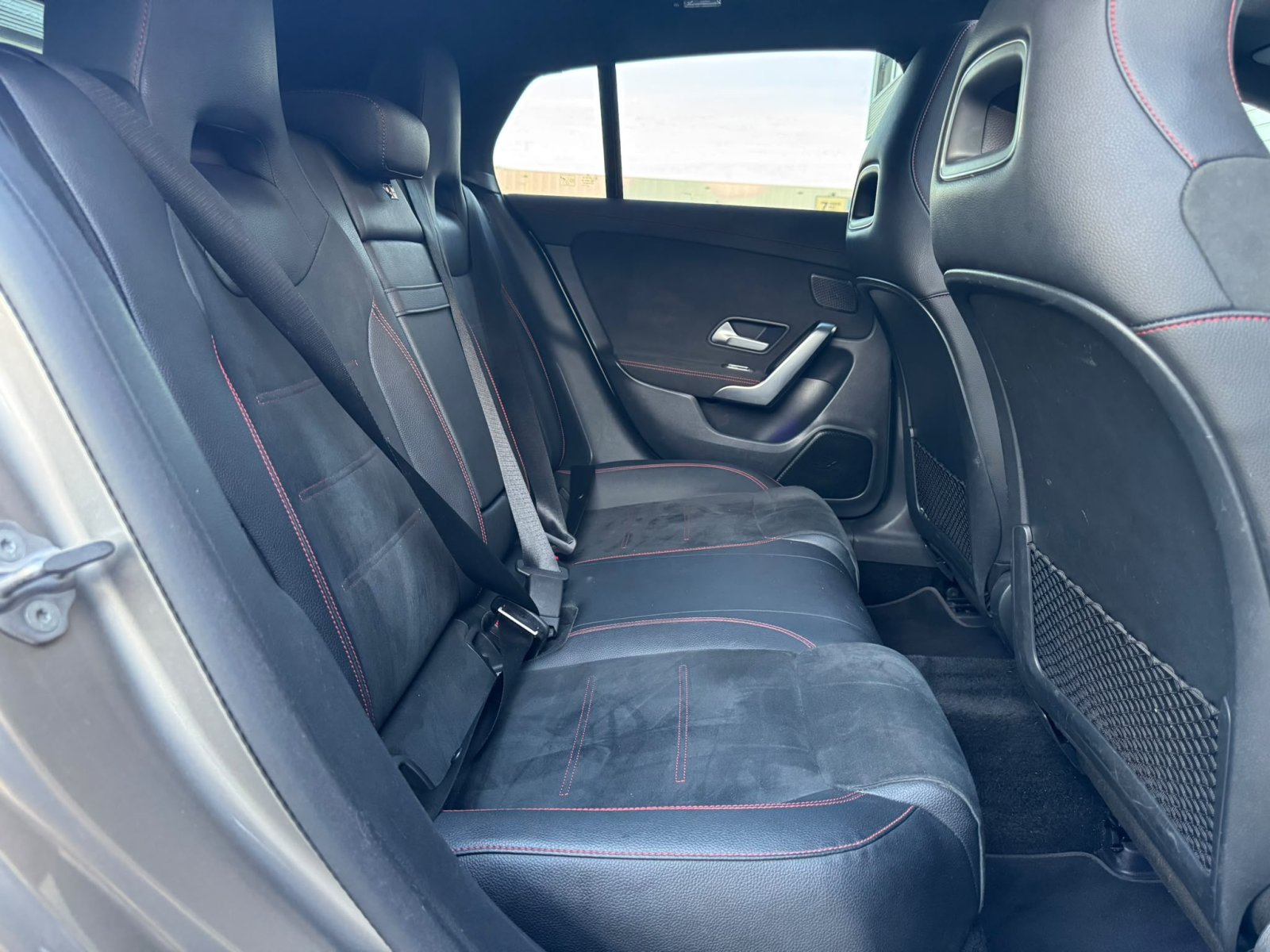 Mercedes CLA-klasse Shooting Brake, 250e / Sfeer / Pano / NL / Keyless / burmeister / Dealeronderhouden