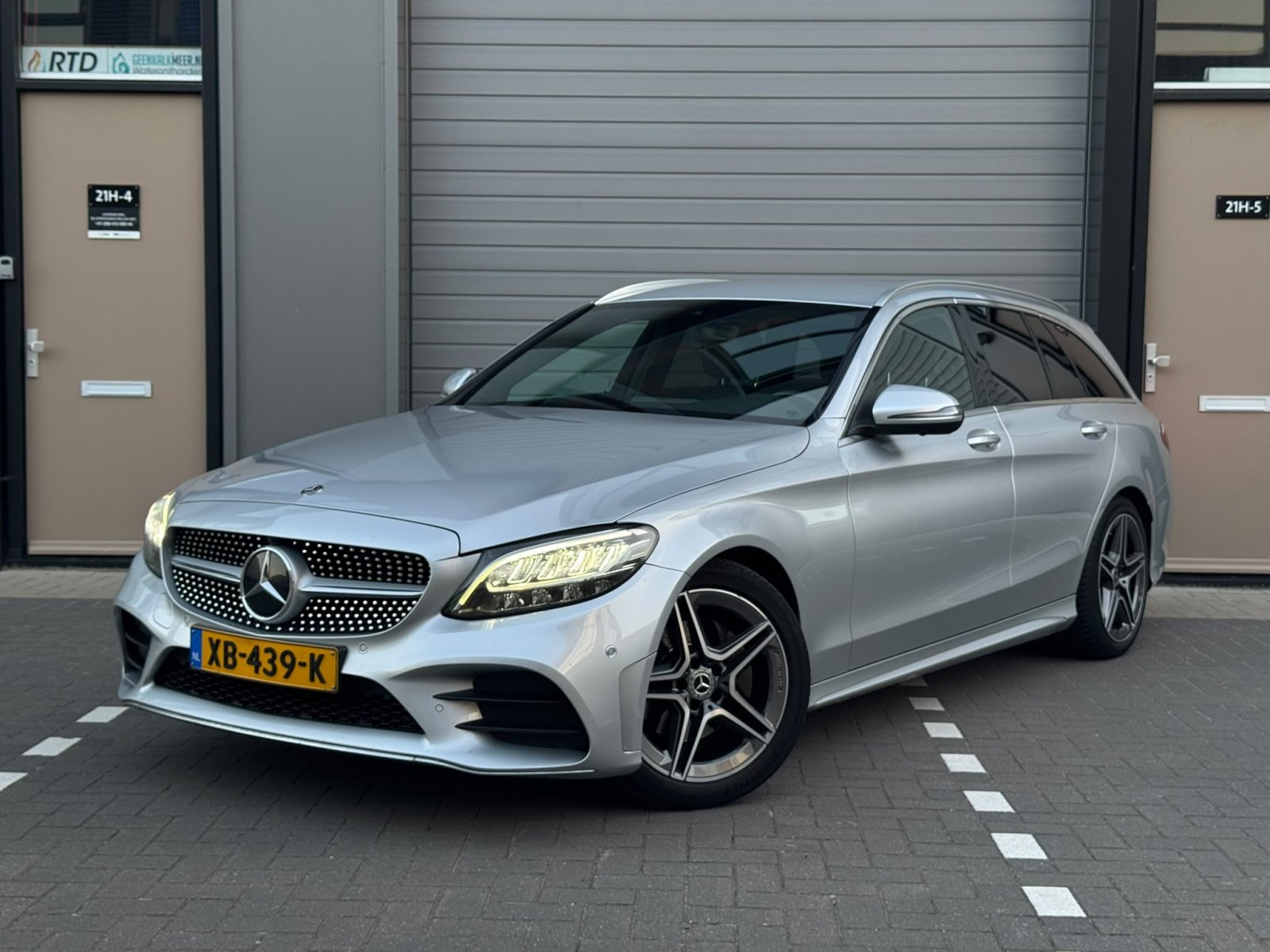 Mercedes C-Klasse Estate 180 Business | AMG| 360° | Trek |