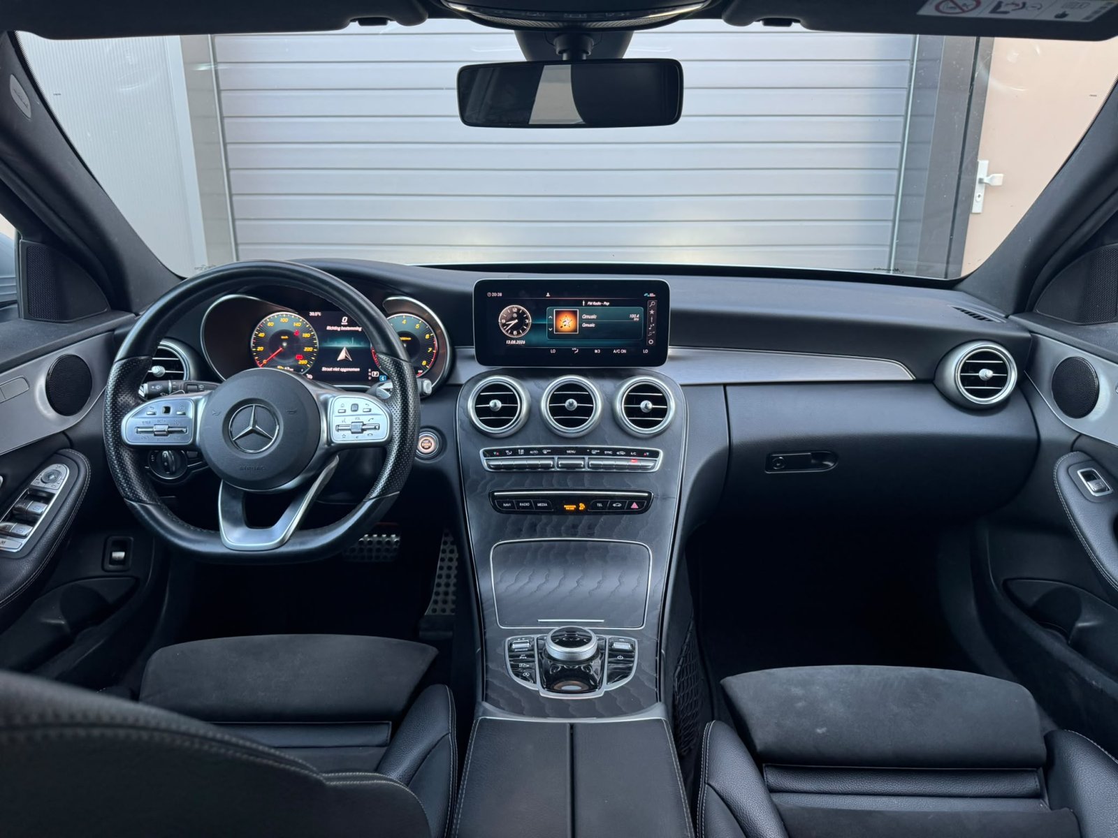 Mercedes C-Klasse Estate 180 Business | AMG| 360° | Trek |
